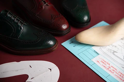 Richelieus et derbies à bout golf Carmina Shoemaker, avec patron et forme