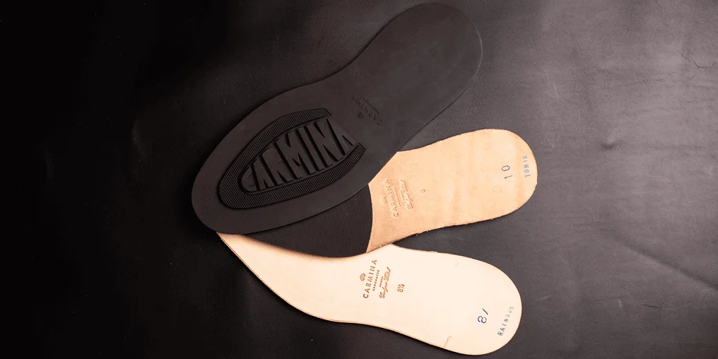 Leder- und Gummisohlen von Carmina Shoemaker